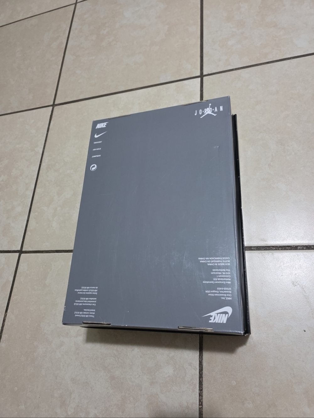 Empty Shoe Box - Picture 5 of 6